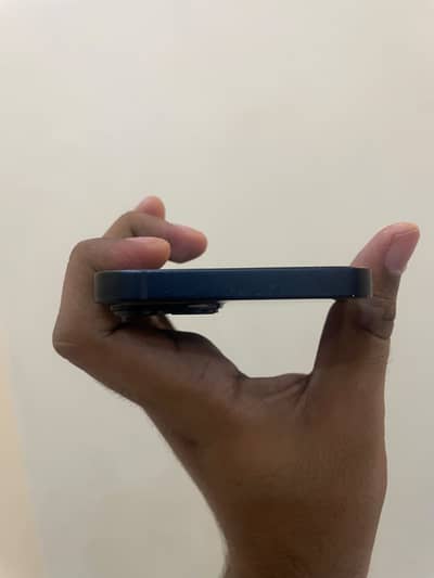 Apple iPhone 14