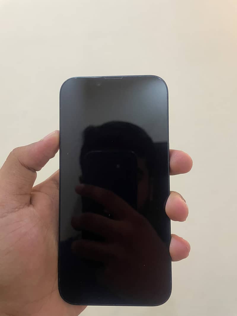 Apple iPhone 14 3