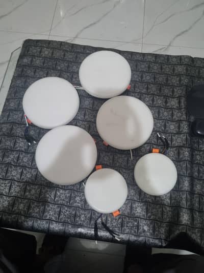Ceiling lights used