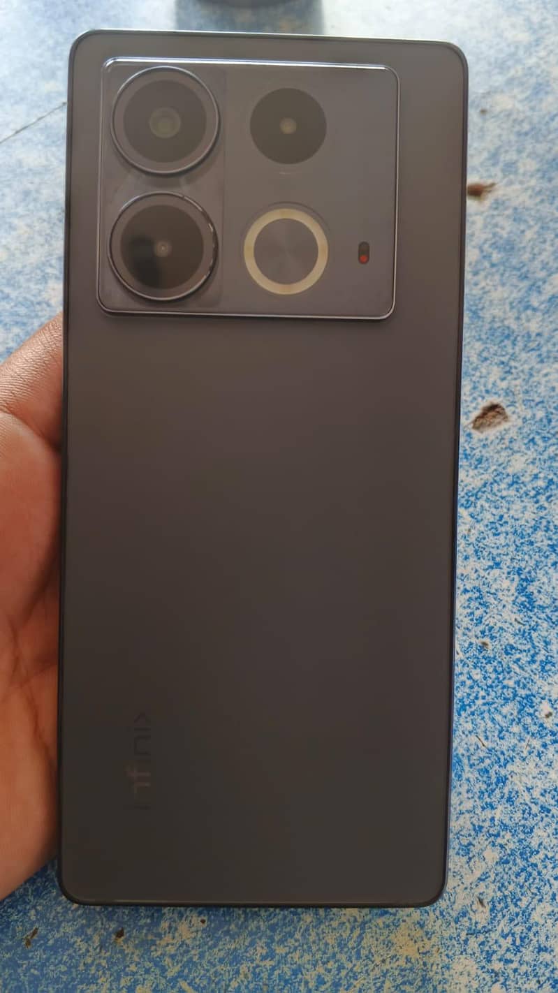 Infinix Note 40 2