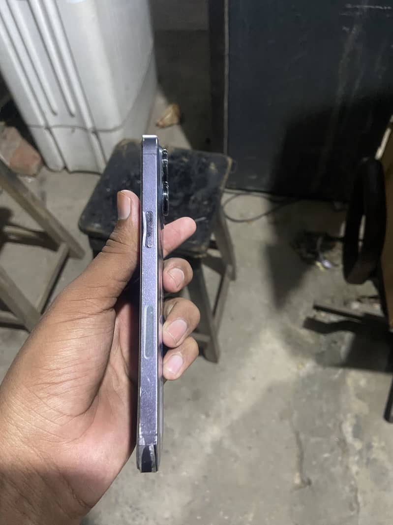 Apple iPhone 14 Pro Max 2