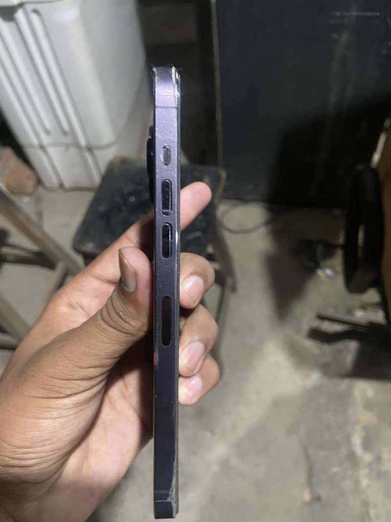 Apple iPhone 14 Pro Max 6