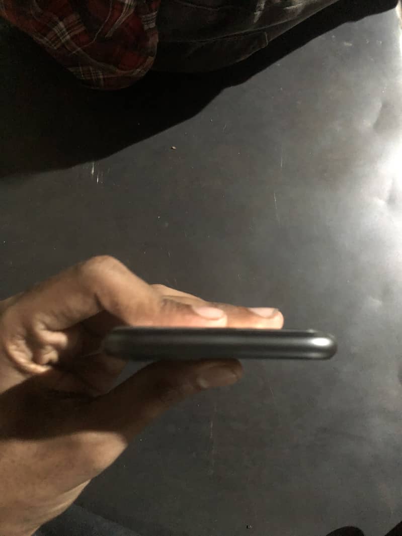 Apple iPhone 11 6
