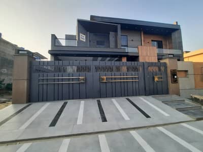 1 Kanal Brand New Luxury Modern Style All Original Picture Attached With Direct Owner Meeting for Sale In Wapda Town