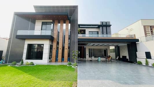 2 Kanal Brand New Luxury Ultra Modern Style Double Heighted All Original Picture Attached With Direct Owner Meeting For Sale in Valencia Housing Society.