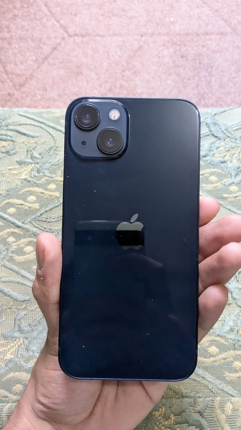 Apple iPhone 13 0