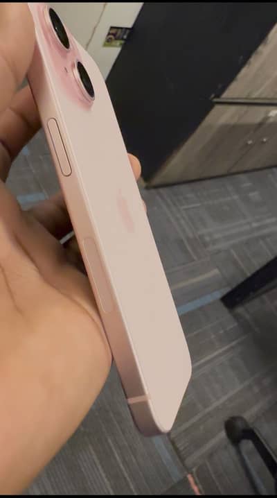 Apple iPhone 15