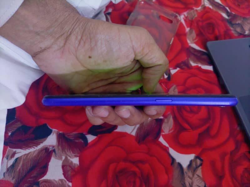 Realme C2 9