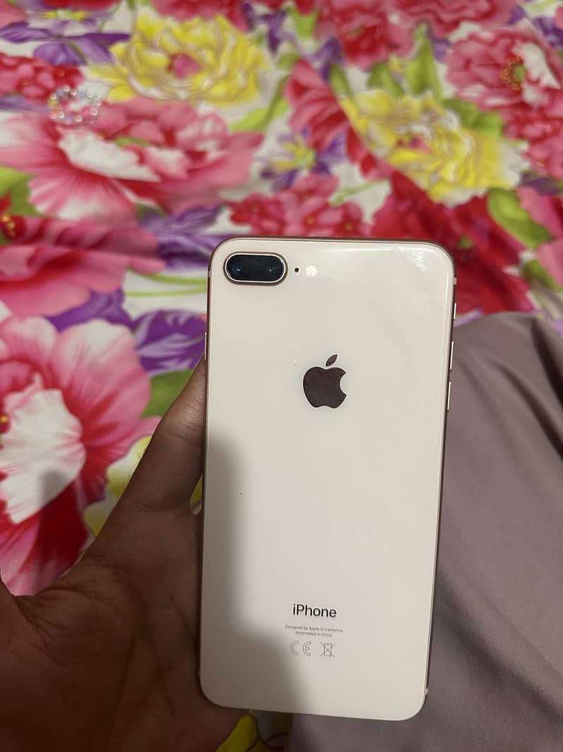 Apple iPhone 8 Plus 6
