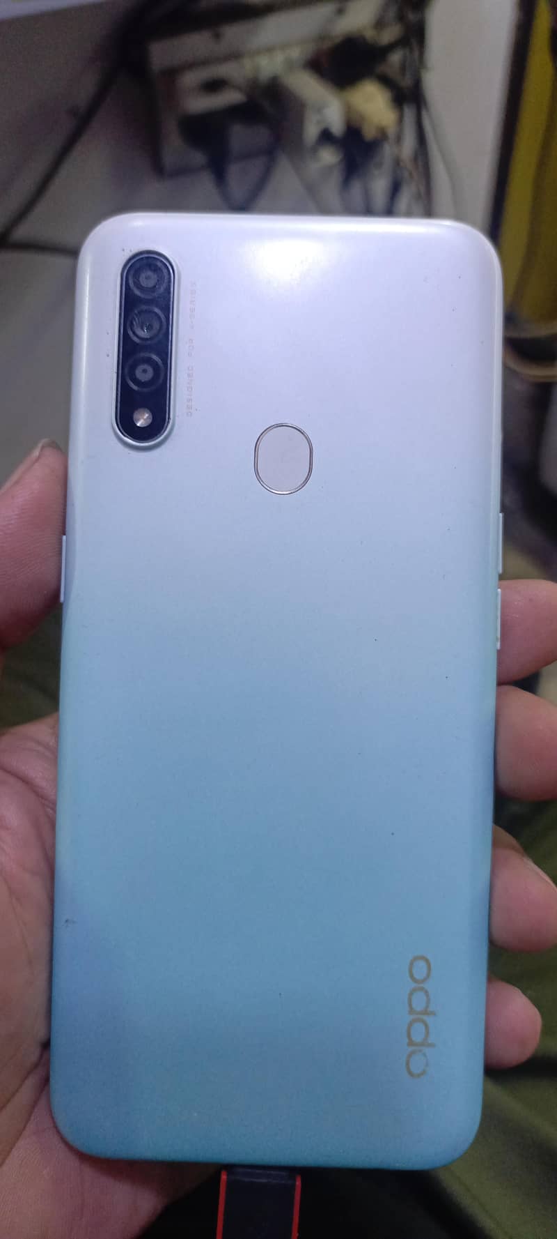 OPPO A31 0