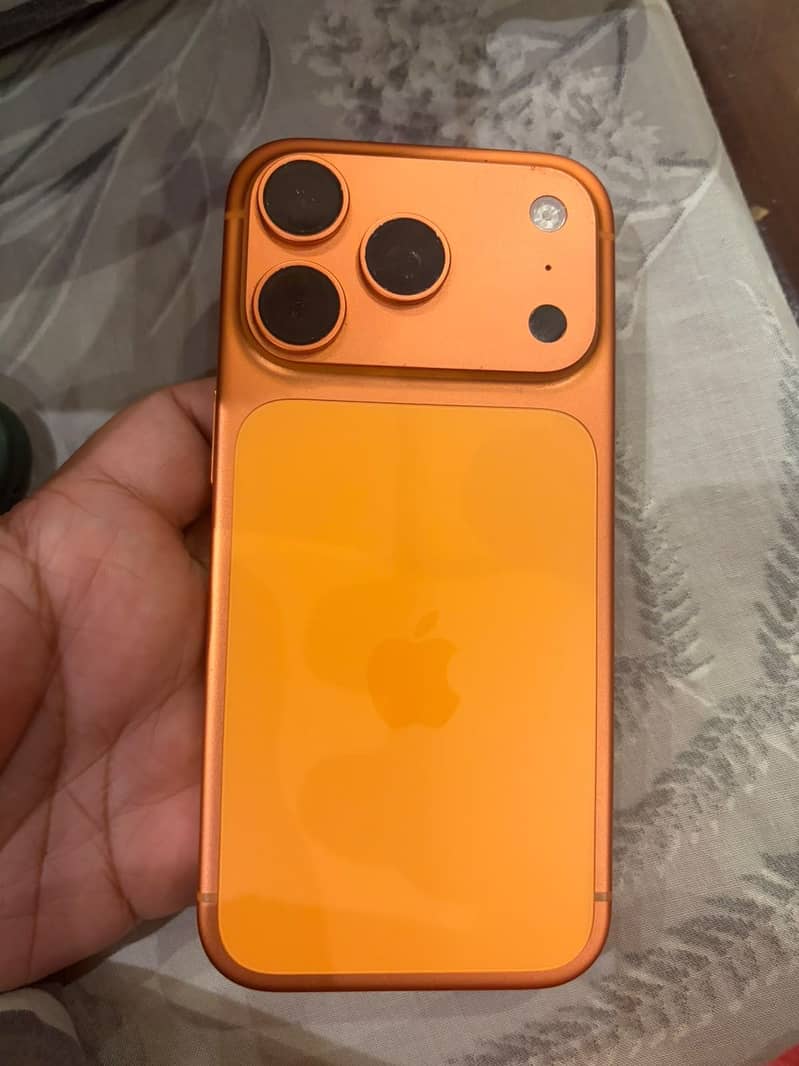 Apple iPhone 17 Pro 0