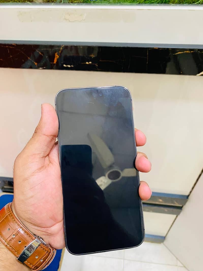 Apple iPhone 14 Pro Max 2
