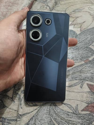 Tecno CAMON 20