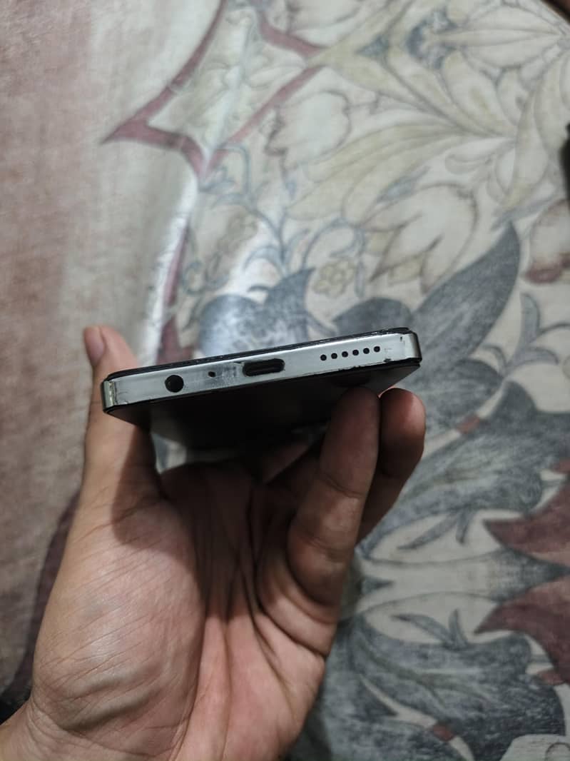 Tecno CAMON 20 3