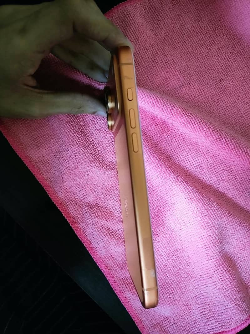 Apple iPhone 17 Pro Max 6