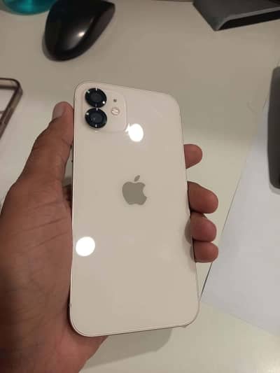 Apple iPhone 12
