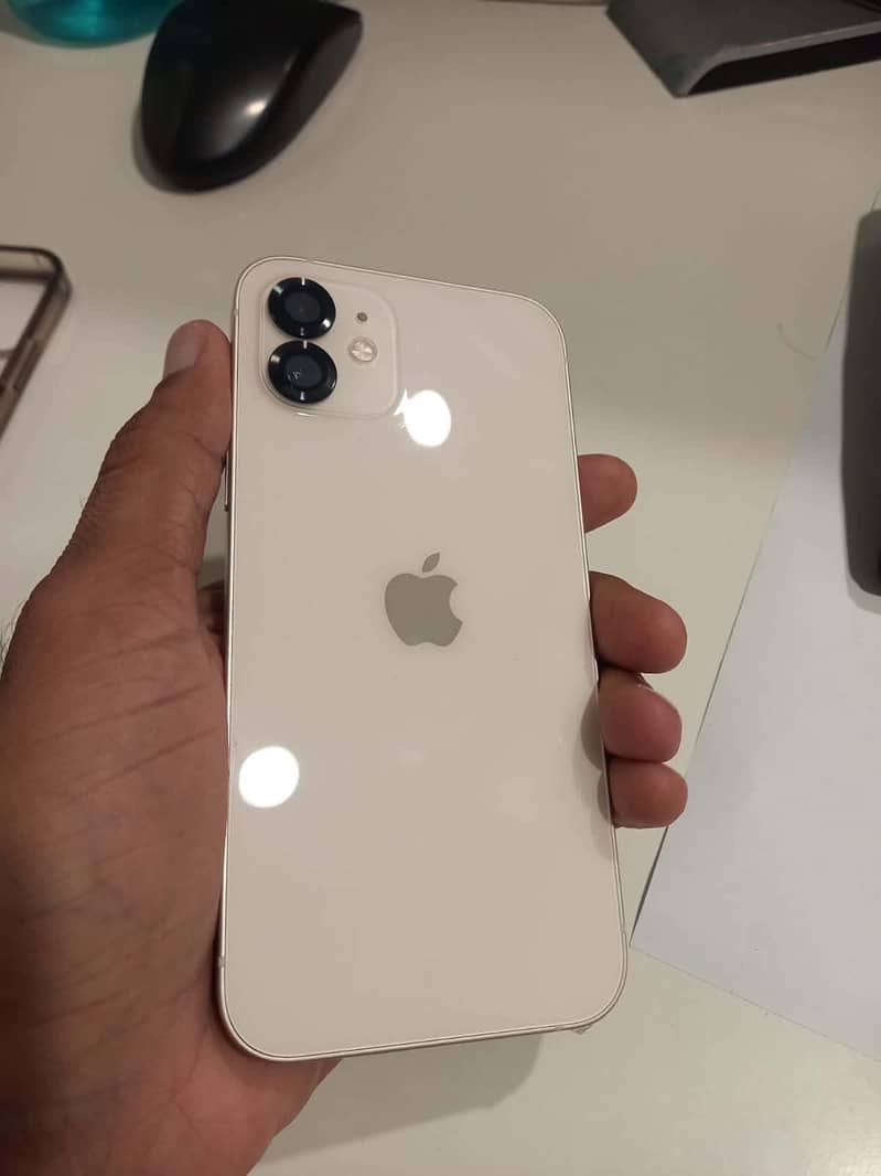 Apple iPhone 12 0