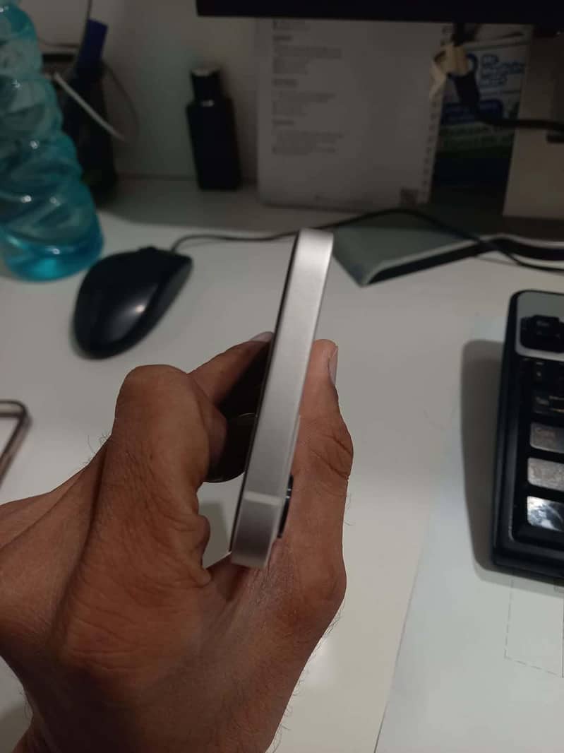 Apple iPhone 12 3