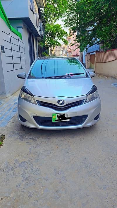 toyota vitz 2013 model 2015 registration