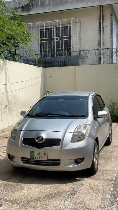Toyota Vitz 2006