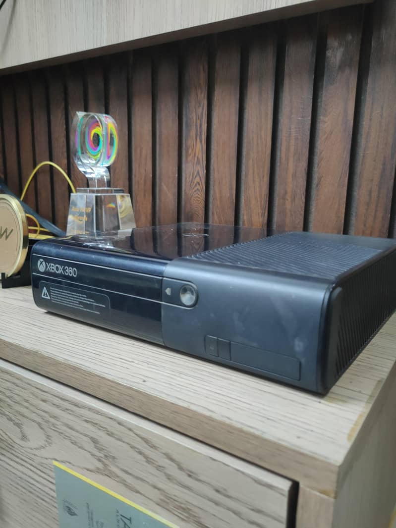 Xbox 360 10/10 condition 1
