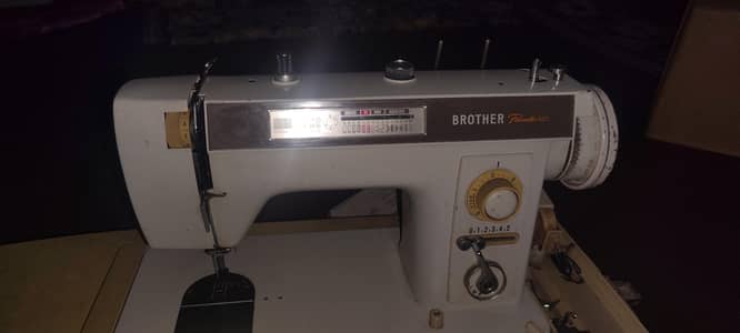 sewing designing and overclock sewing machine
