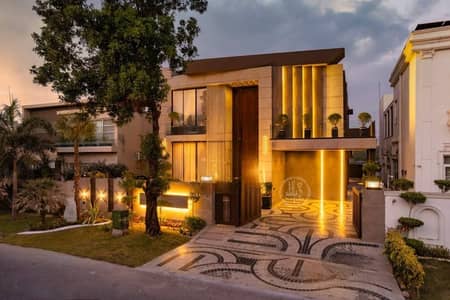 MAGNIFICENT 1-KANAL HOUSE-A TRUE LUXURY HOME