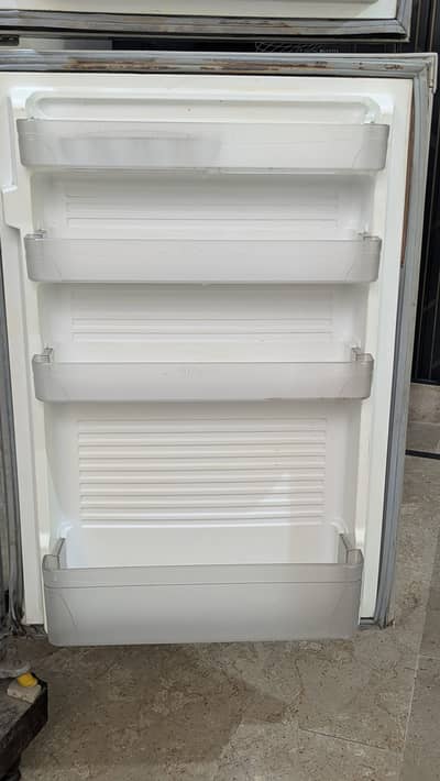 Dawlance Fridge – Excellent Condition