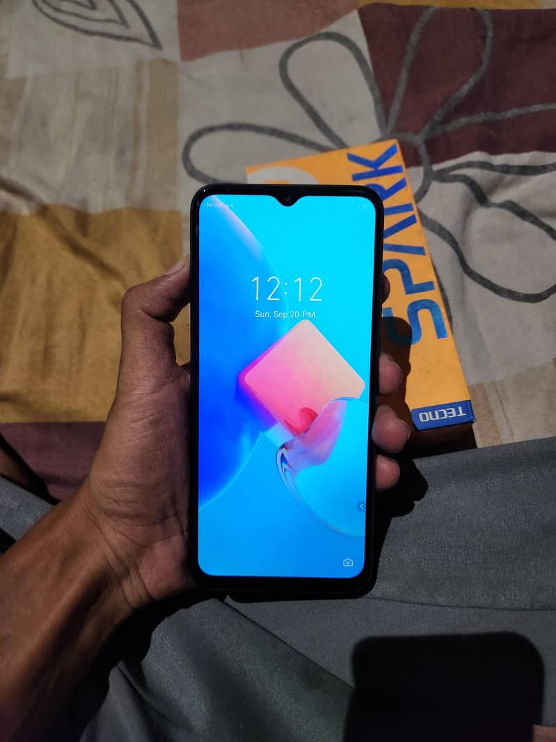 Tecno Spark 8c 3