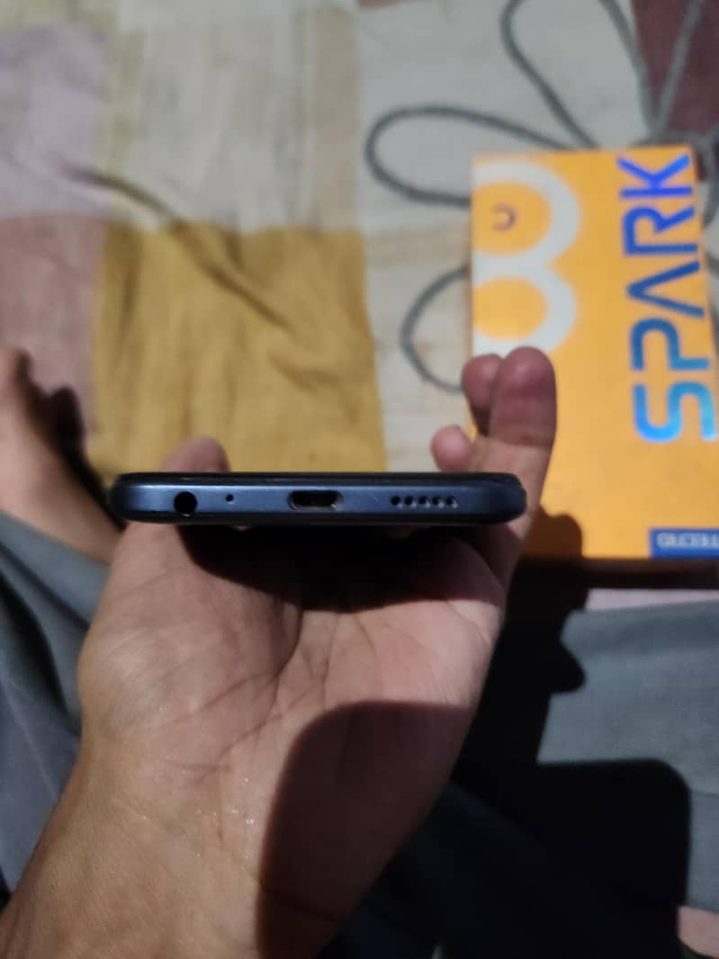 Tecno Spark 8c 6