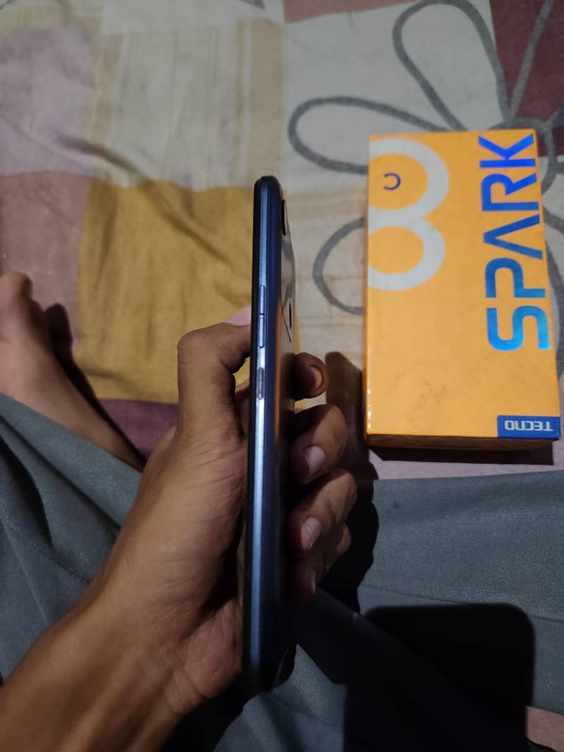 Tecno Spark 8c 7