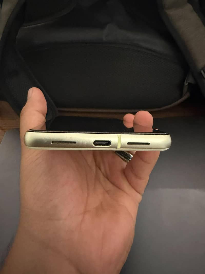 Google Pixel 7 3