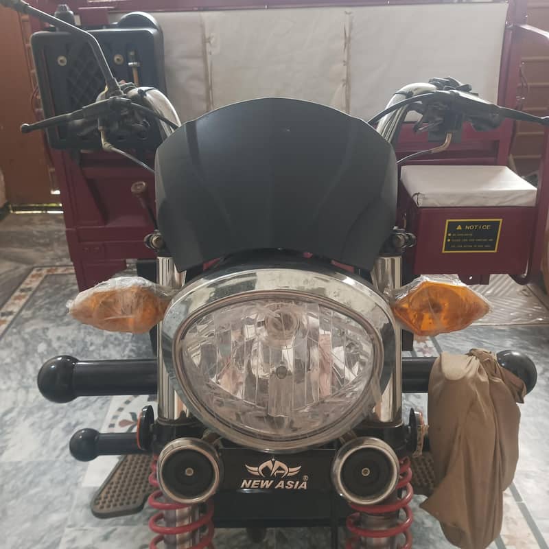 Loader Riksha 0