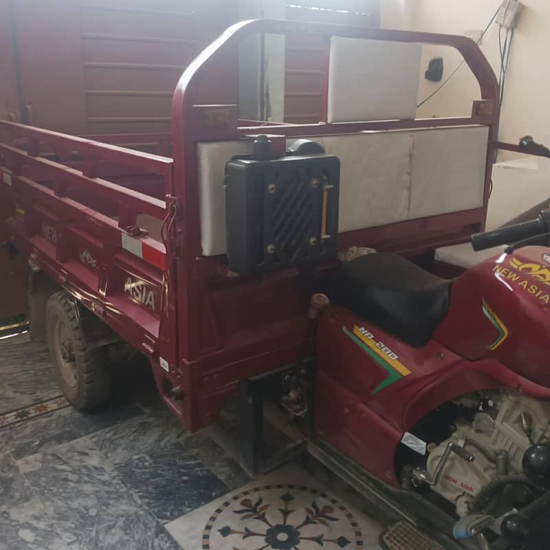 Loader Riksha 3