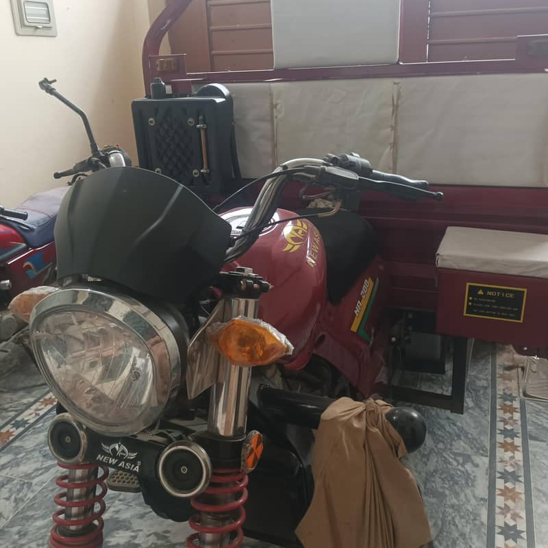 Loader Riksha 6