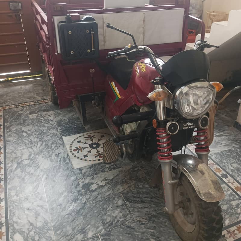 Loader Riksha 7