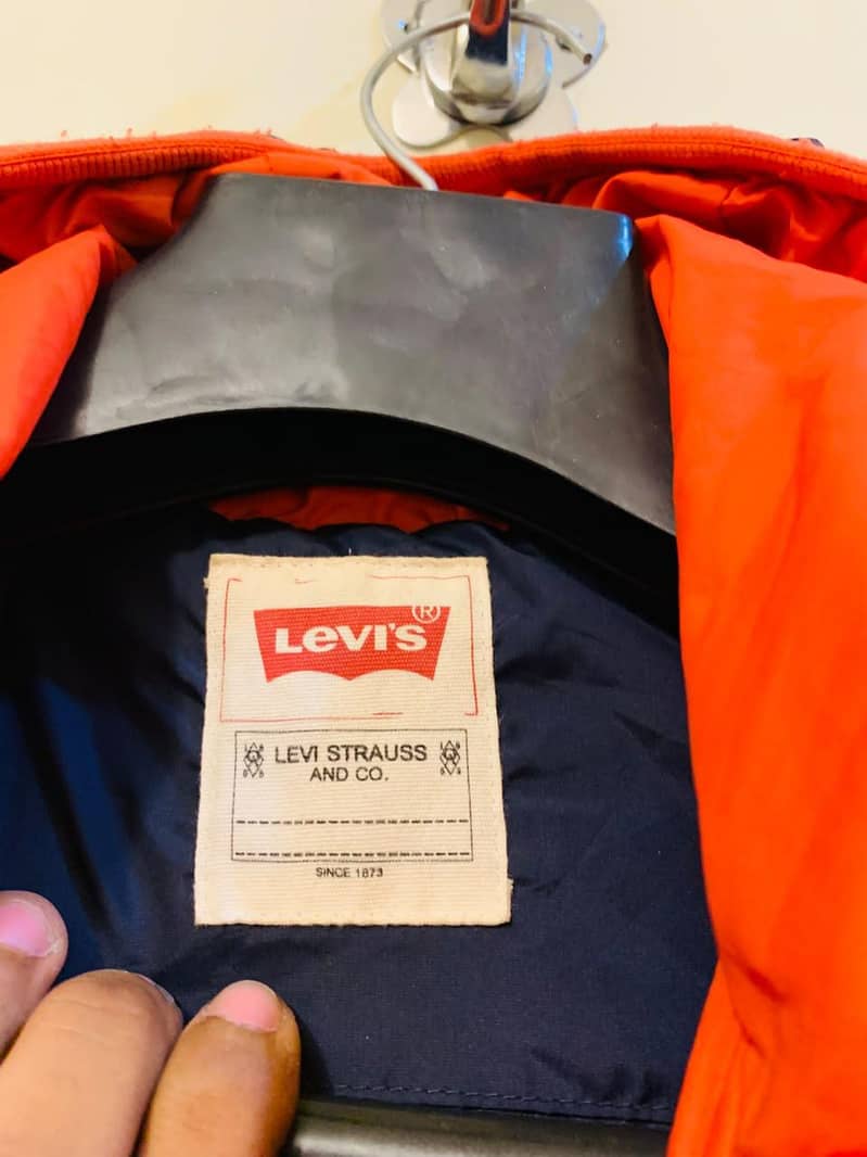 LEVIS JACKET MEDIUM SIZE PREMIUM PLUS CONDITION 2