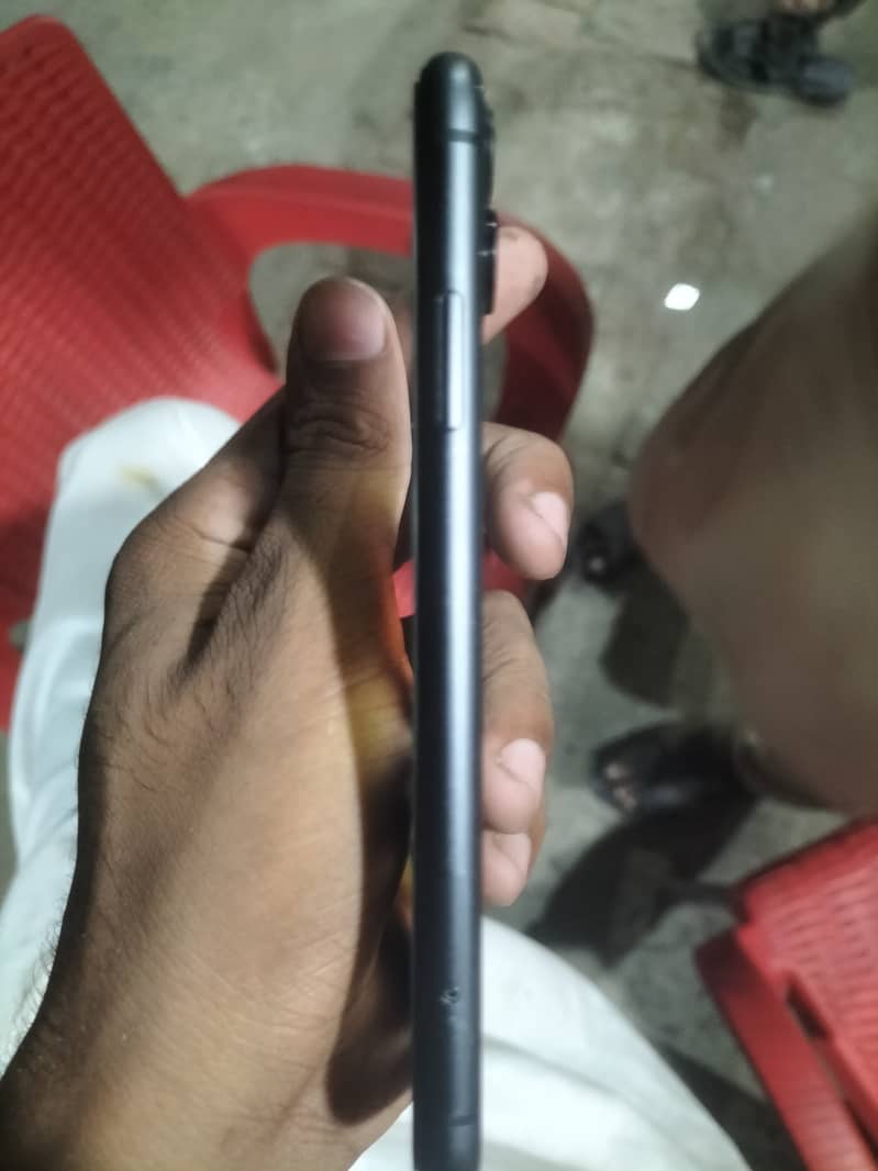 Apple iPhone 11 5