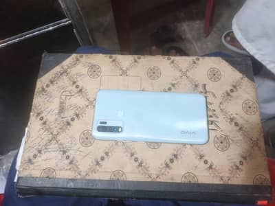 Vivo Y30
