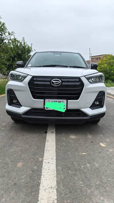 Toyota Raize Rocky G premium model 2020 import. register 2025 my name