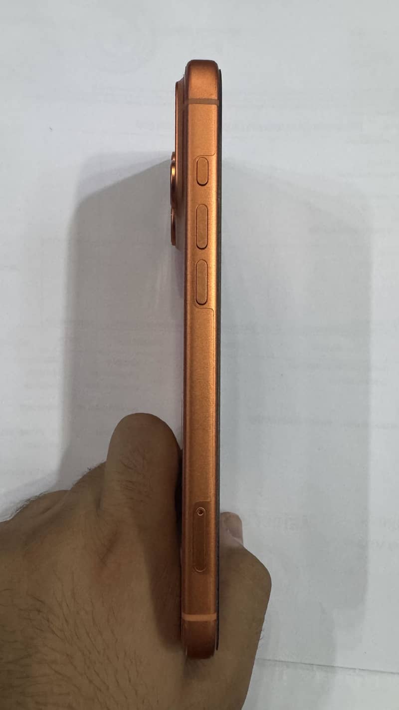 Apple iPhone 17 Pro Max 2
