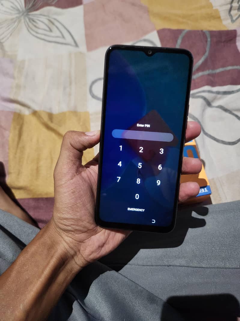 Tecno Spark 8c 0