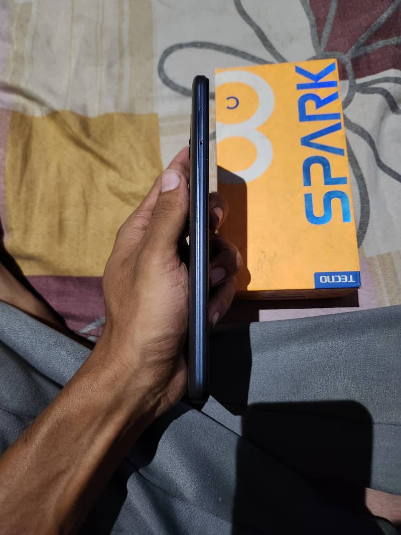Tecno Spark 8c 6