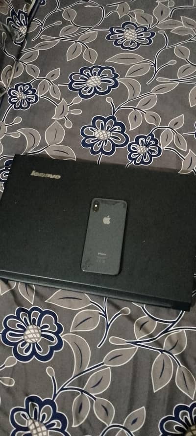 iPhone X