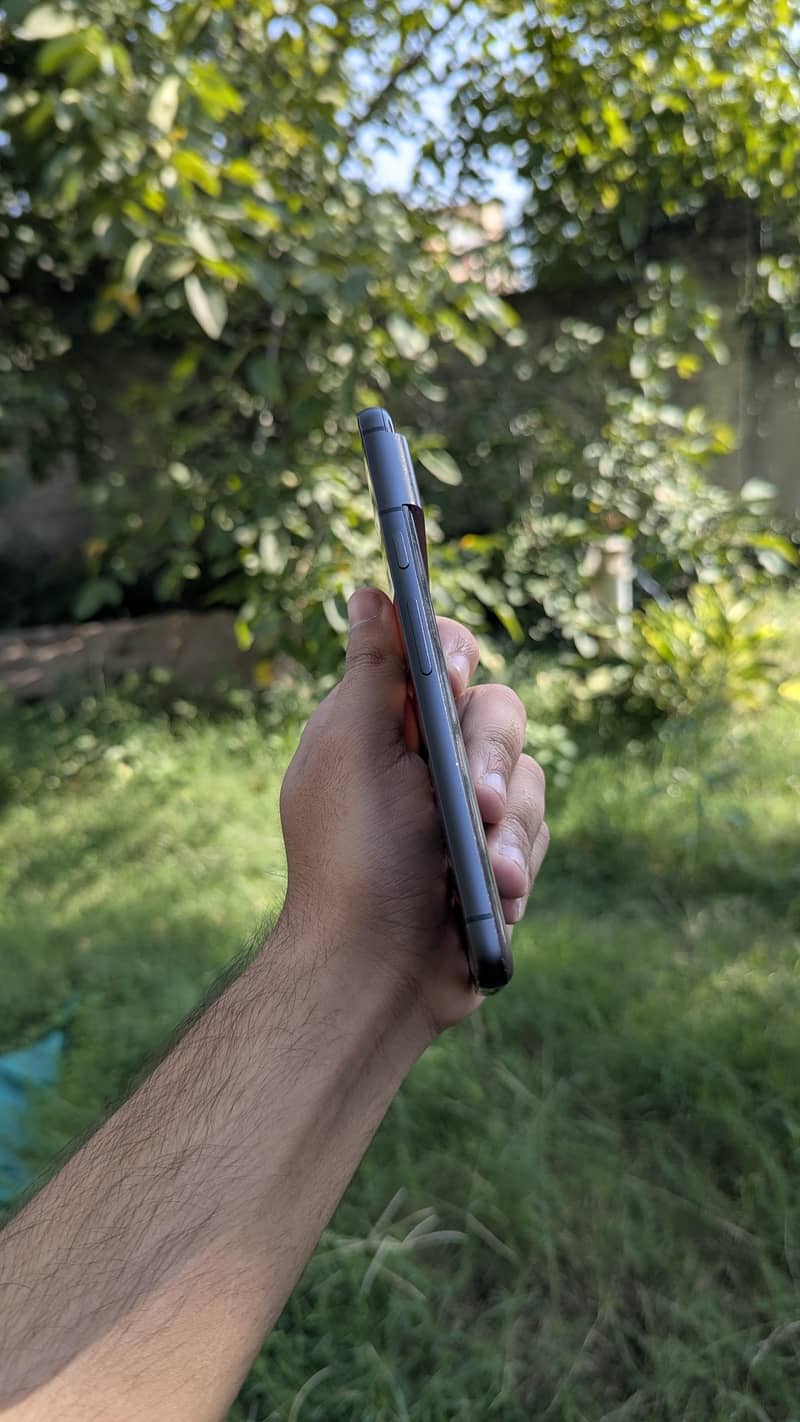Google Pixel 8 5
