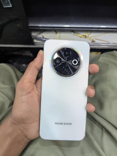 Tecno SPARK 30C 6+6/128 with box charge