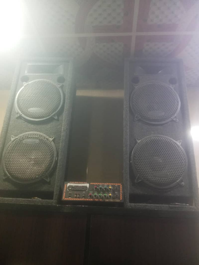 speakers 2