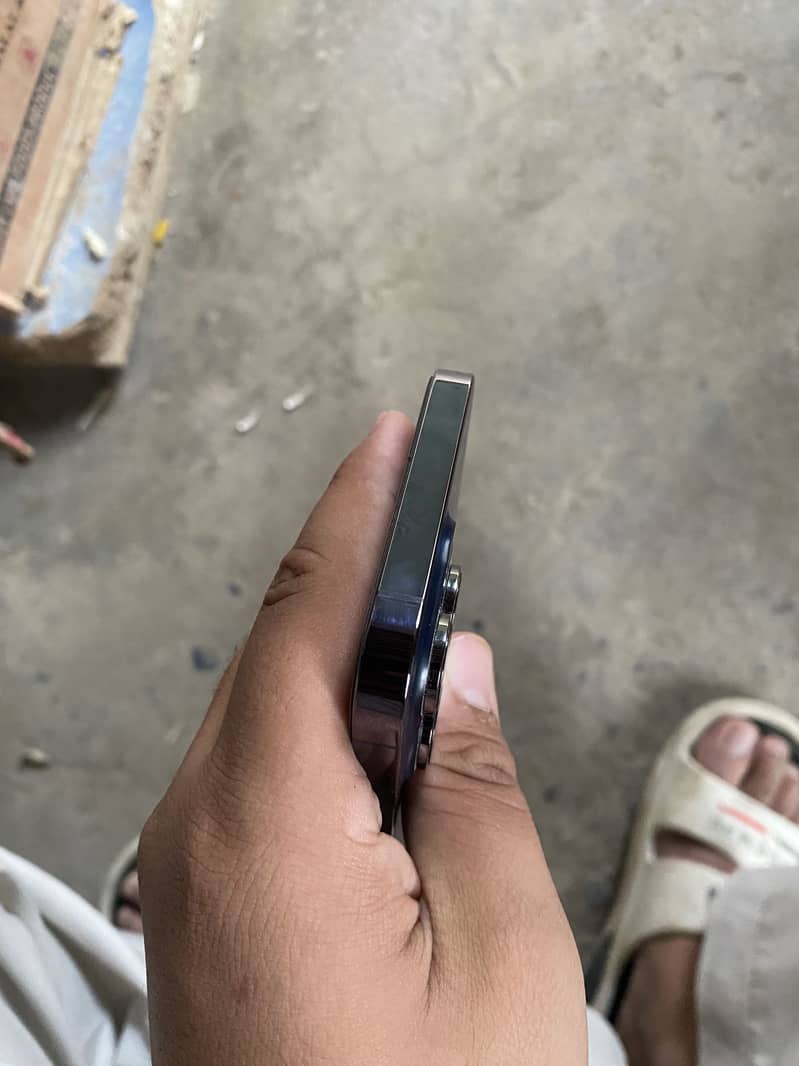 Apple iPhone 14 Pro Max 5