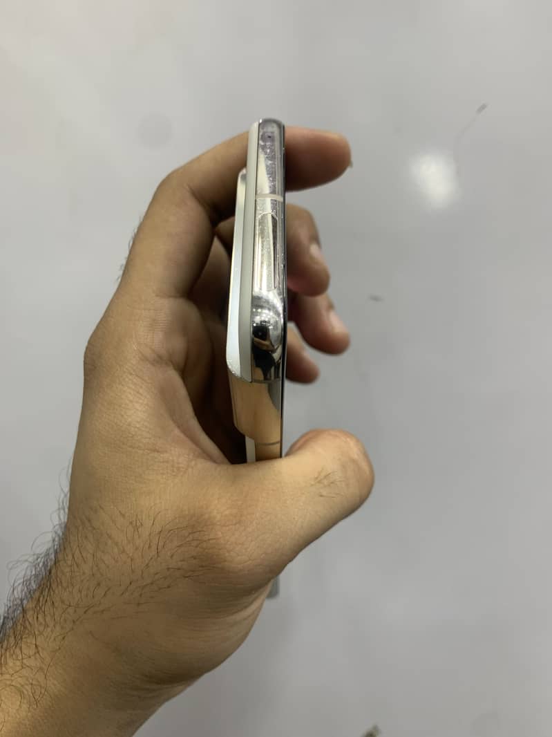 Google Pixel 8 Pro 3