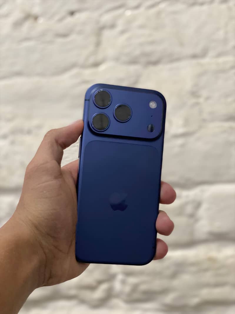 Apple iPhone 17 Pro 0